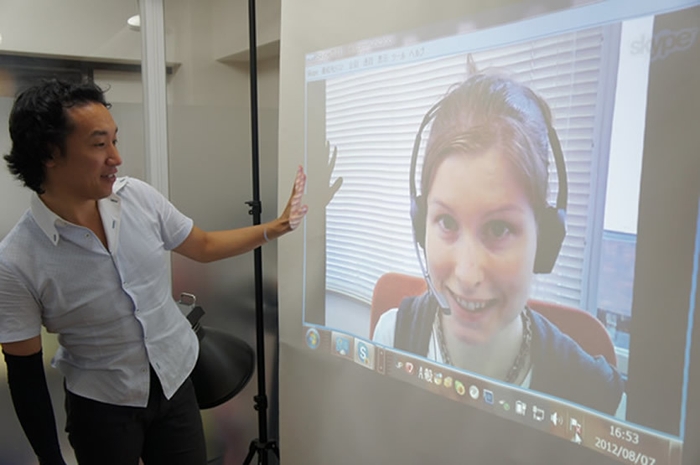 ECOM 学校向け遠隔授業サービス提供風景