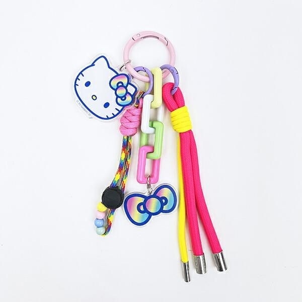 ハローキティのストラップチャーム