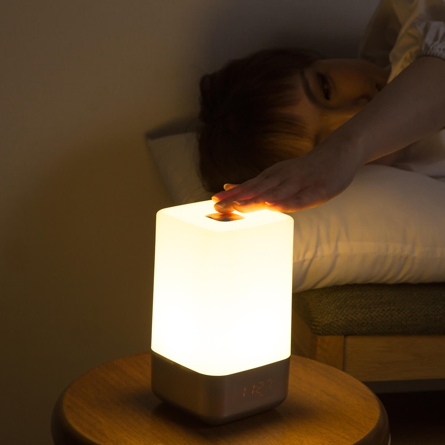 光+音でビックリしない寝起きを実現