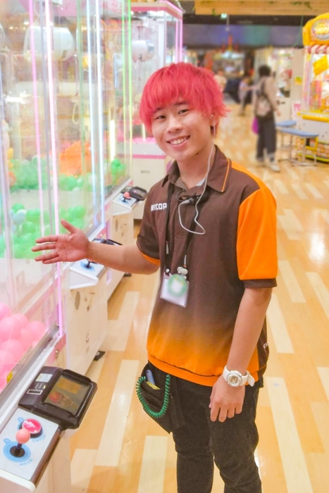 髪色は「黒~自然な茶色」から「自由」に改訂