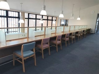 平泉町立図書館(学習コーナー)