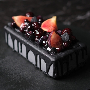 <BLVCK PARIS>BLVCK BERRY CHEESE CAKE