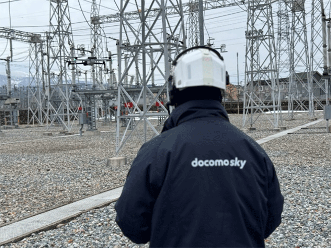 【「Skydio X10」でデータ取得する様子】