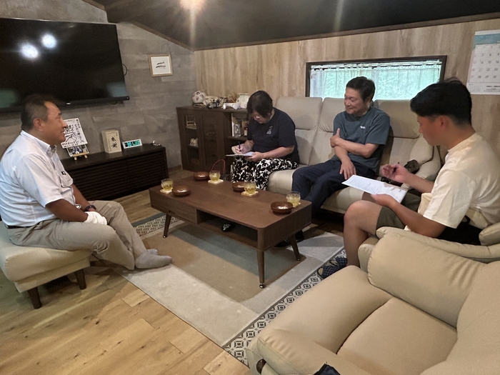 座談会