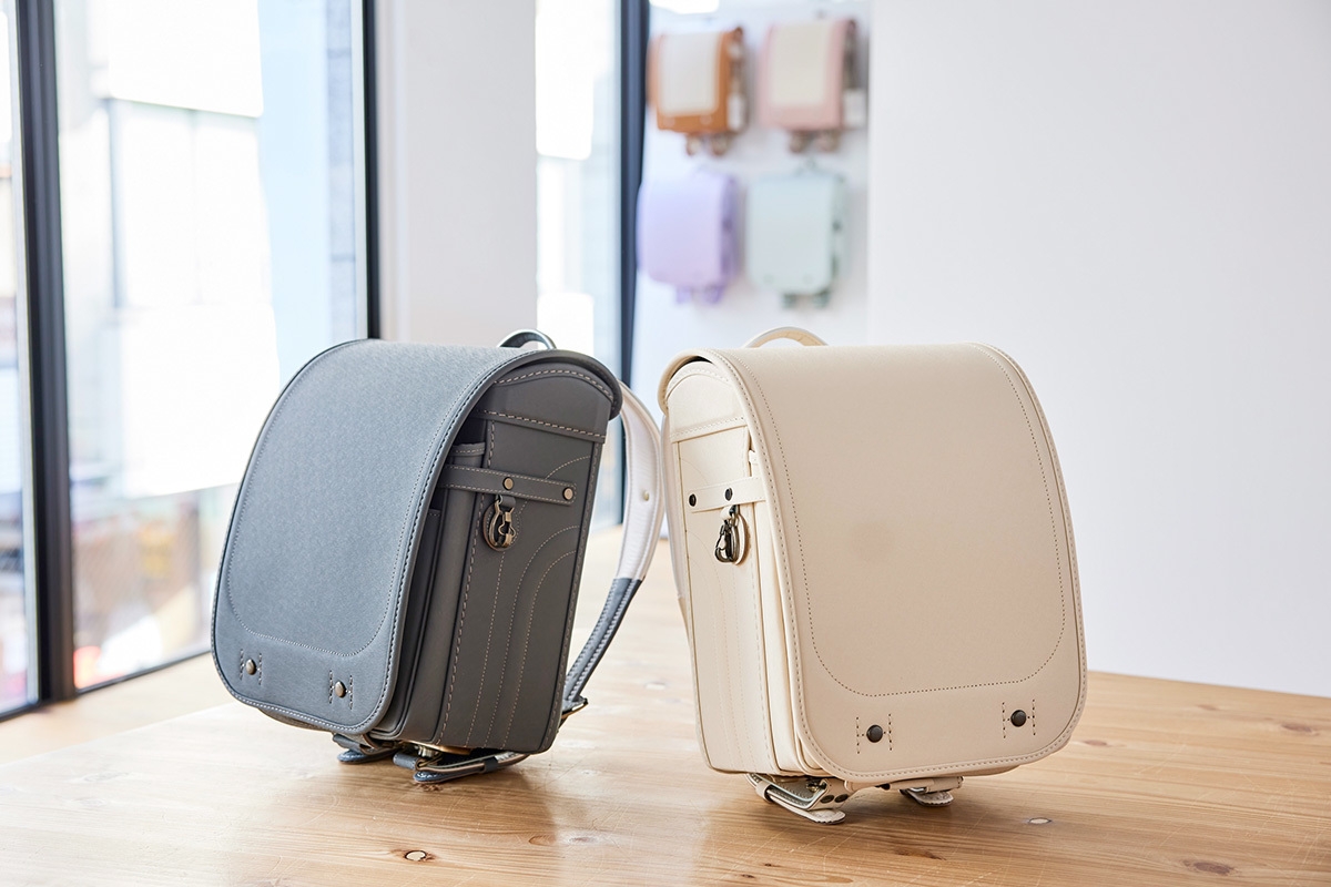 優雅な趣を纏った basie/テクスチャーレザー special