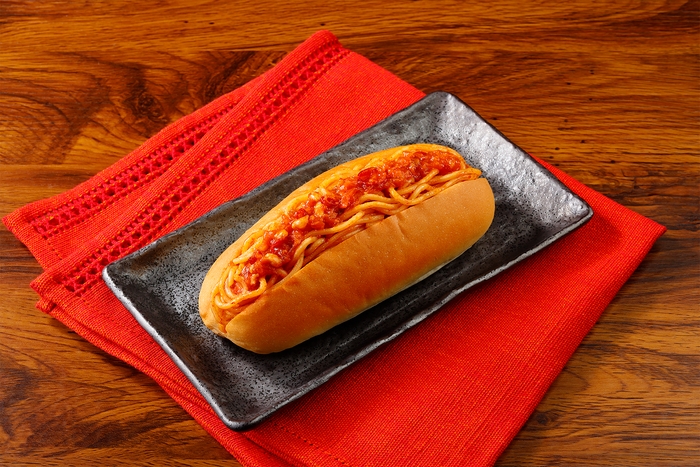 エースコック監修 ブタキム風 焼きそばパン