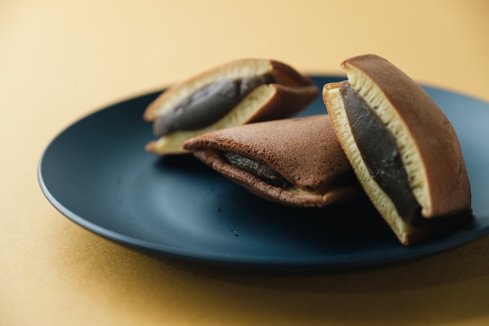 金胡麻ほうじ茶どら焼き