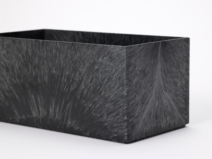 樹脂使用量が減るため、軽量化できるというメリットも