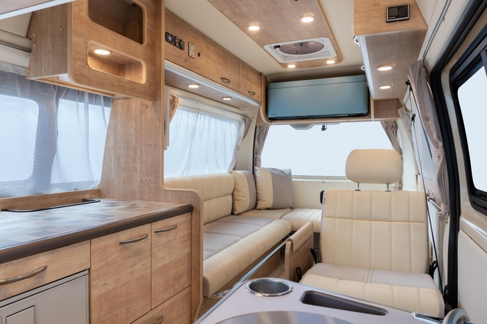 レクビィ ソラン(ハイルーフ版)内装_1