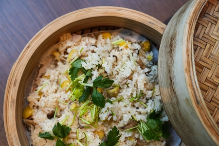 秋の味覚「栗と茸のおこわ せいろ蒸し」10月6日より提供