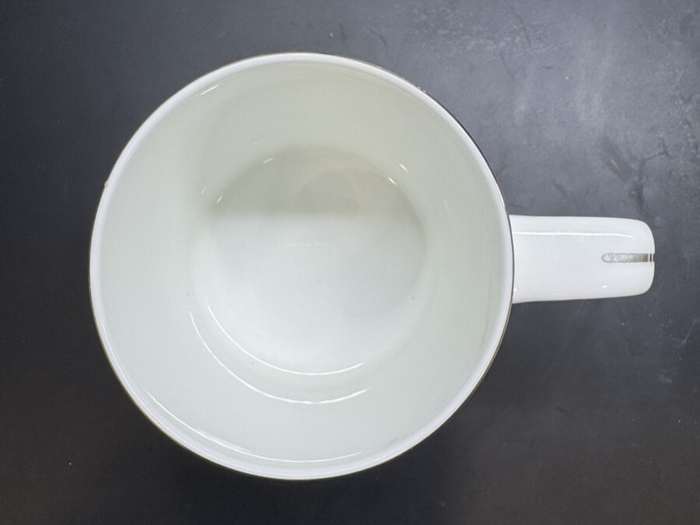 入れ歯洗浄後はコップの茶渋もスッキリ