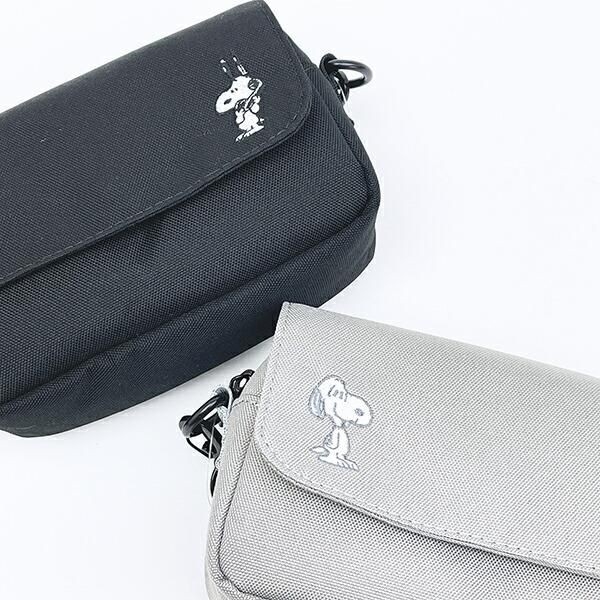 スヌーピーのショルダーバッグ