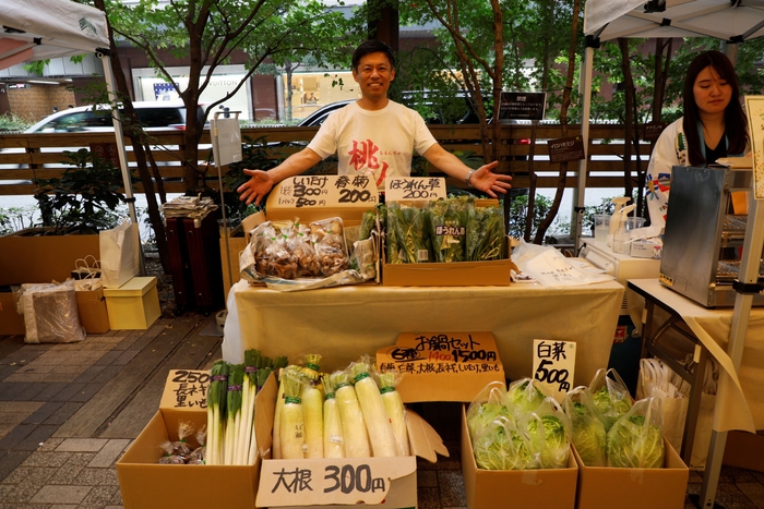 昨年の「ふくしまマルシェ」の様子・生産者も来阪