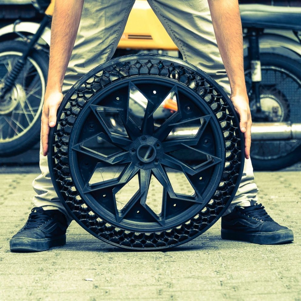 造形物:タイヤフレーム