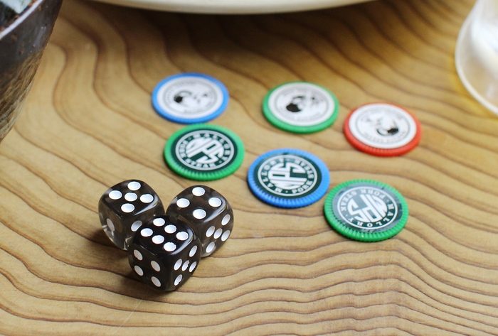 456の目でコイン6枚!サワーやハイボールなら6枚分になる。