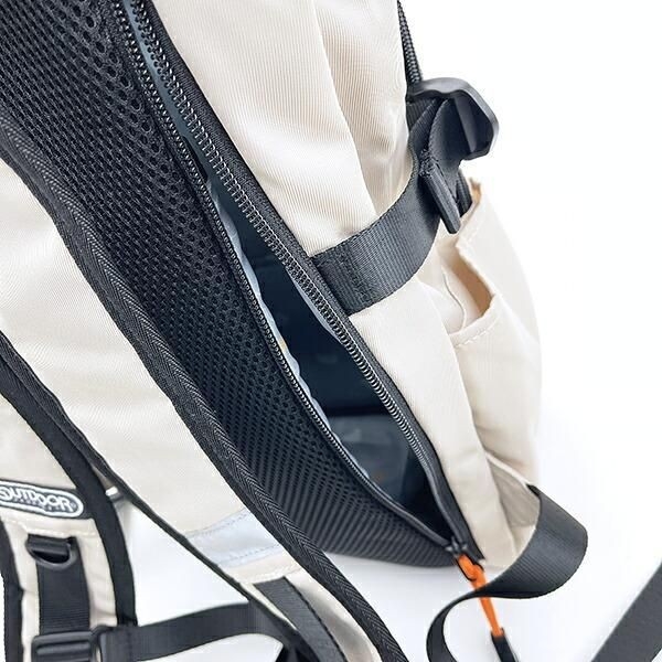 ミッフィーとOUTDOOR PRODUCTSのシンプルバッグ