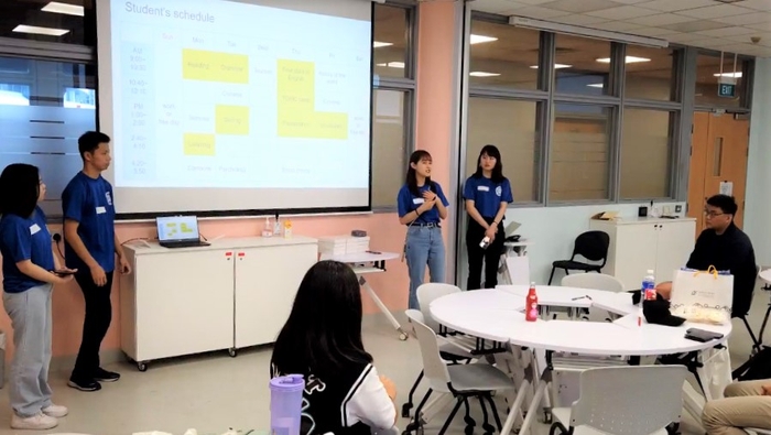 シンガポール研修(現地の大学生へ日本紹介)