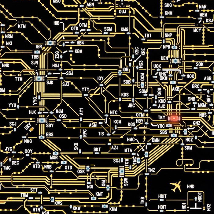 FLASH 東京回路線図 iPhone 14Pro Maxケース 黒 ズーム