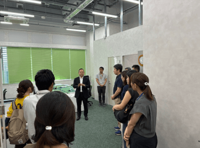 2025年7月、大田まちづくり公社主催で「HANEDA×PiOテナントツアー&暑気払い交流会」が開催された(画像提供:エイム)