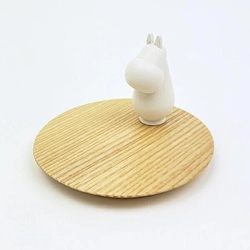 ムーミンのナチュラルな雰囲気のインテリア【アクセサリースタンド】。シンプルなシェイプで北欧感あるおしゃれなアイテムです。