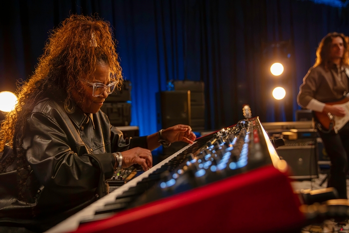 『V-STAGE』演奏イメージ