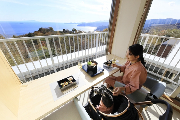 ワンちゃん専用ビュッフェもある＜レストラン＞