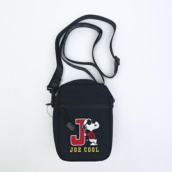 ジョー・クールのショルダーバッグ