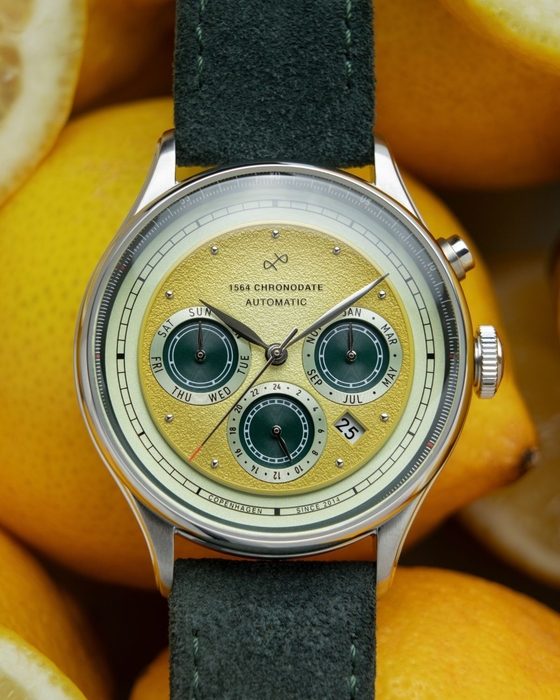 多機能の3つのサブダイヤル