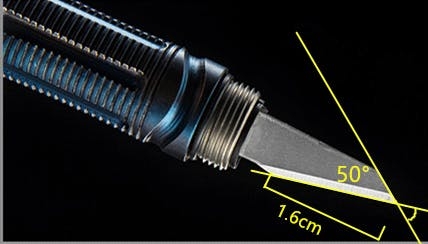 付属のカッターは刃渡り1.6cmと小さく、所持していても銃刀法に引っ掛かることはありません。