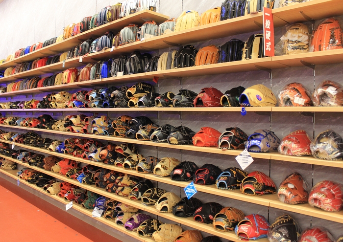 グローブコーナー