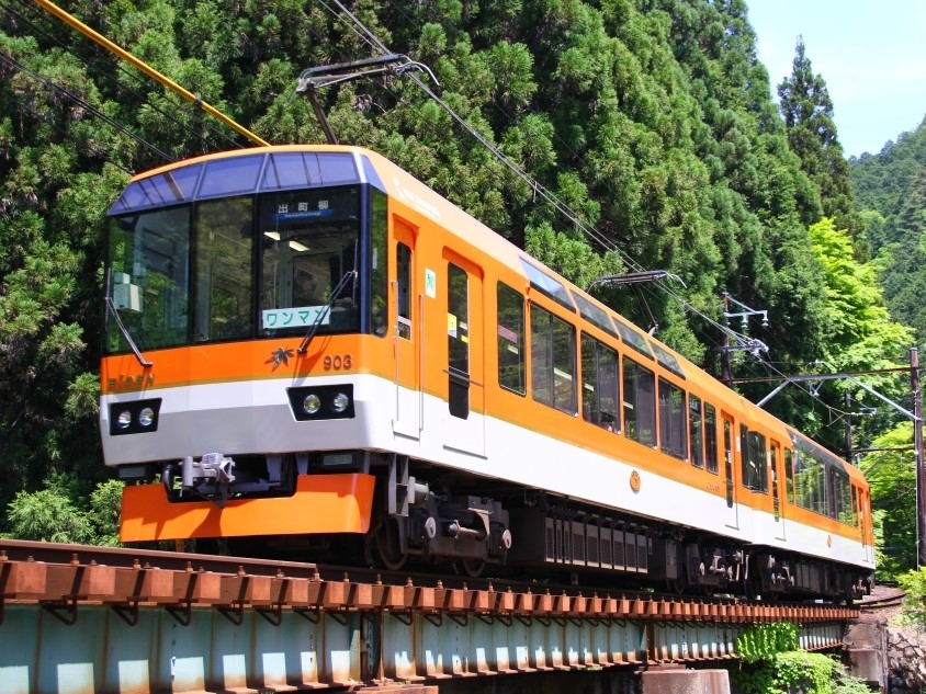 展望列車「きらら」(900系)外観