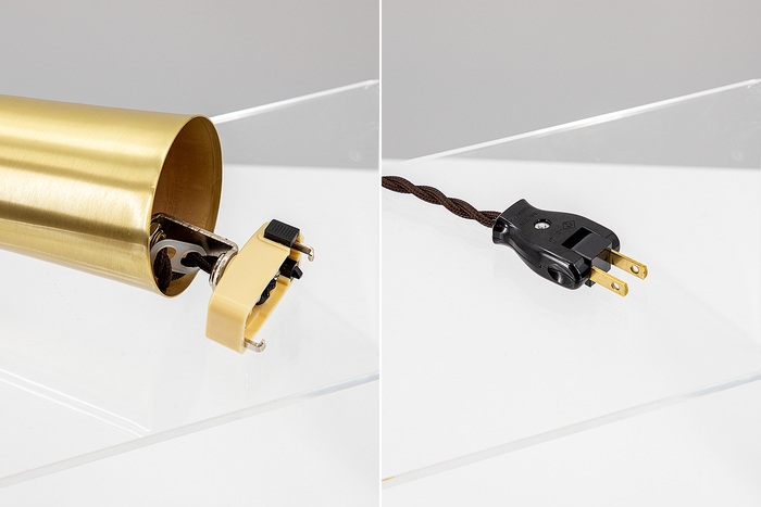 左:引掛シーリングタイプ/右:コンセントタイプ