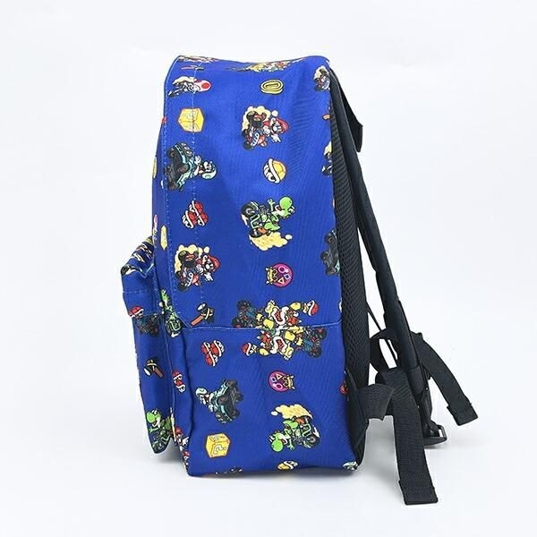 マリオたちがカートを駆け抜ける、スピード感あふれる総柄デザインが