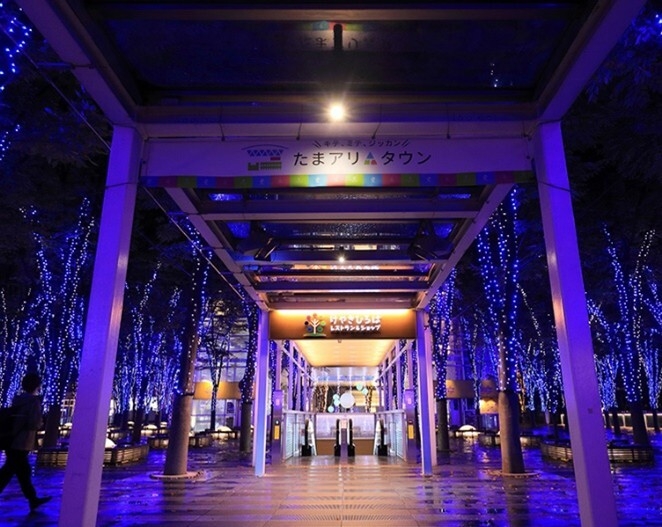 けやきひろば1階への通路