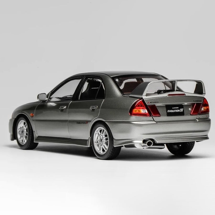 モーターヘリックス 1/18スケール M84001 三菱 Lancer Evolution IV ランサーエボリューション EVO Ⅳ Steel Silver Metallic