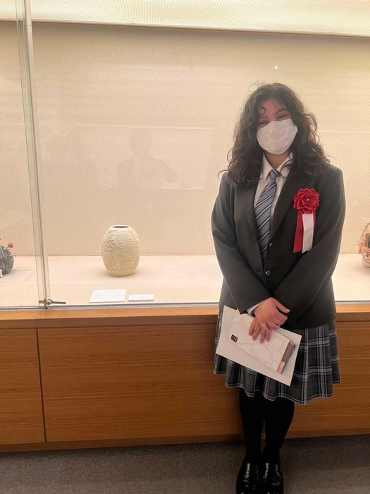 優秀賞に選ばれた誠恵高校芸術コース山川スエミさん