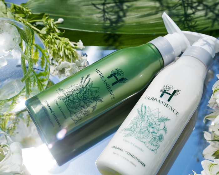 天然由来100%、オーガニックハーブティーがベース