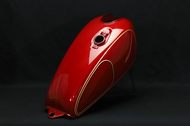 SR400FIモデル対応のガソリンタンク 「トラディショナルナロータンク for SR400 (FIモデル)」が 2025年秋より発売予定！