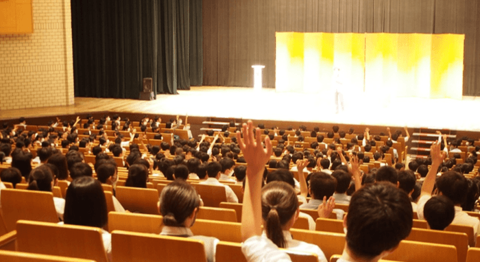 令和5年（2023年）芸術鑑賞会の様子