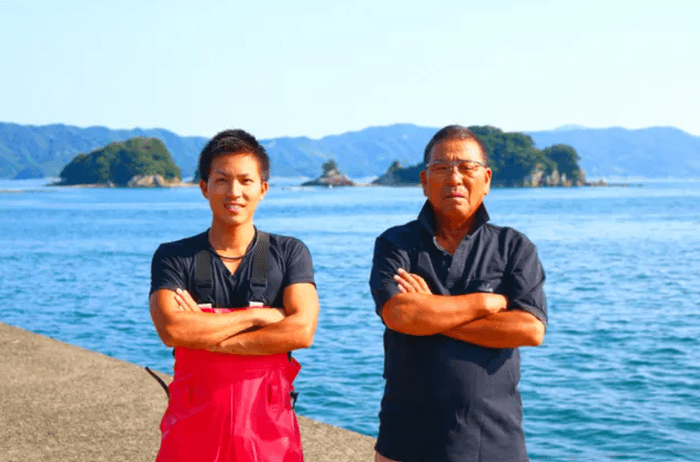 左:荒木 俊慶・右:荒木 章政