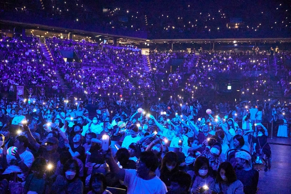 森友嵐士(T-BOLAN) 世界の中心で愛を叫ぶ！！ 反対を押し切り、7,000名を無料招待へと無謀な挑戦　 密着取材したアート新聞「THE PAPER」特別編集号を発行予定。