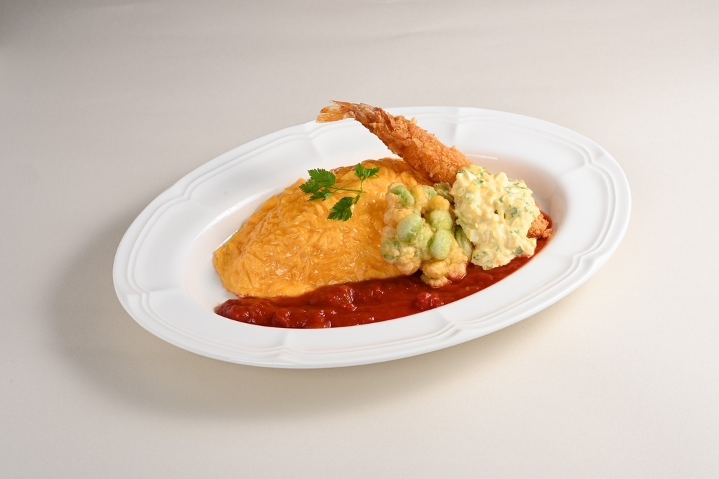 枝豆フリッターと海老フライのトマトソースオムライス~あじさいねぎのタルタルソースを添えて~