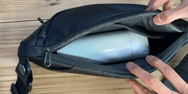 水筒をいれてみました