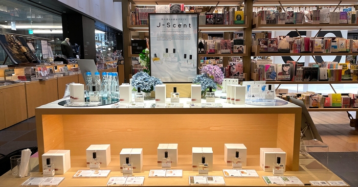 銀座 蔦屋書店での『J-Scent』展開の様子