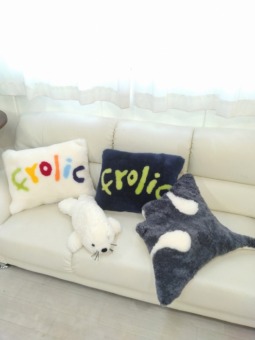 ロゴ入りピロークッション＆まんた＆あざらし
