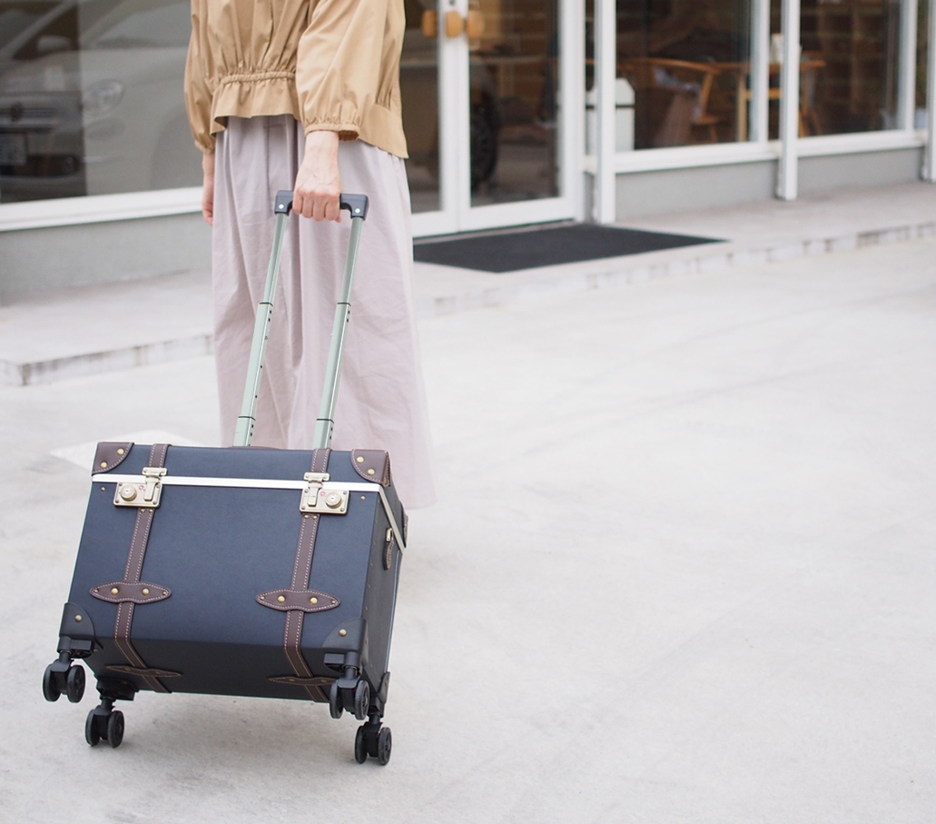 走行時(ネイビー)