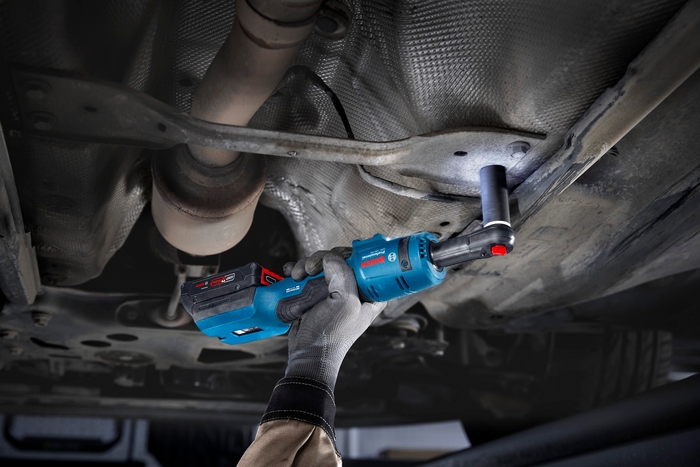 使用シーン(自動車整備(1)）