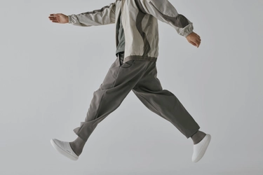 街での歩行もフィットネスへ　 傾斜ソールで効果的な運動ができるシューズ 「KAMOLEG 3.0」発売