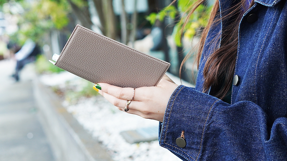 男女問わず使えるデザイン