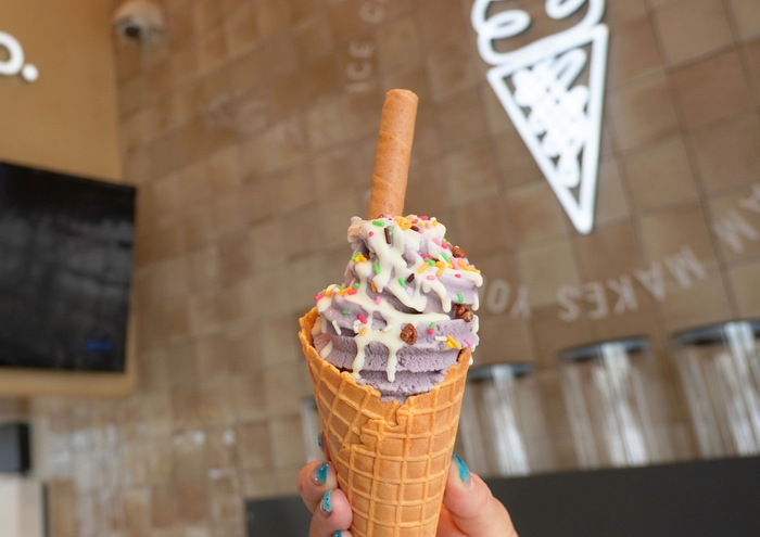 紫いもソフトクリーム(秋限定) 500円